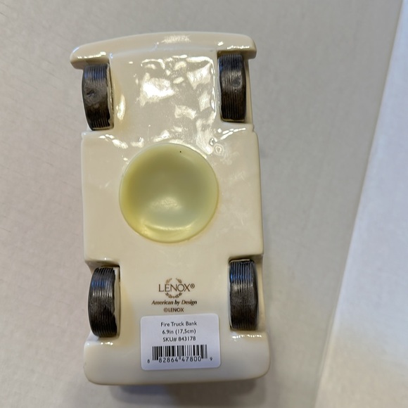 Lenox Fire Truck Bank. new - Picture 5 of 8